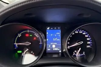 Toyota C-HR, 1.8, 72 kW, hübriid, automaat, esivedu