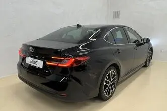 Toyota Camry, 2.5, 137 kW, hybrid, automatic, front-wheel drive