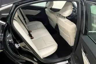 Toyota Camry, 2.5, 137 kW, hybrid, automatic, front-wheel drive