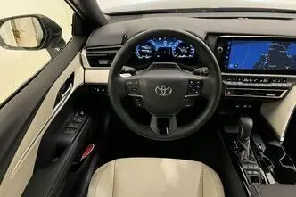 Toyota Camry, 2.5, 137 kW, hybrid, automatic, front-wheel drive