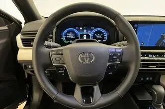 Toyota Camry, 2.5, 137 kW, hybrid, automatic, front-wheel drive
