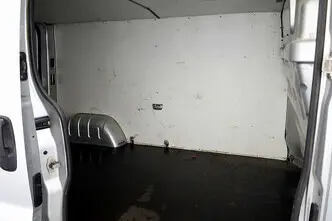 Nissan Primastar, 2.0, 84 kW, diisel, manuaal, esivedu