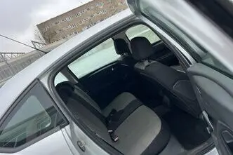 Citroën C4, 1.4, 65 kW, petrol, manual, front-wheel drive