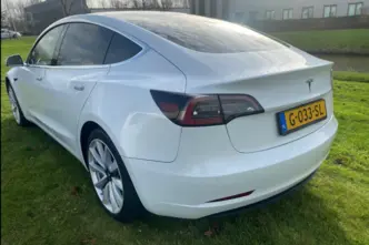 Tesla Model 3, 60 kW, electric, automatic, rear-wheel drive