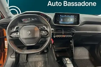 Peugeot 2008, 1.2, 96 kW, bensiin, automaat, esivedu
