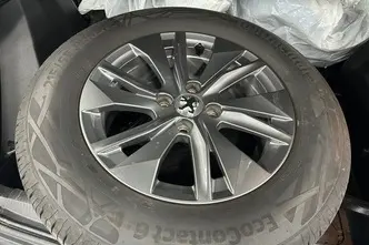 Peugeot 2008, 1.2, 96 kW, bensiin, automaat, esivedu