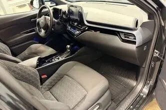 Toyota C-HR, 1.8, 72 kW, hübriid, automaat, esivedu
