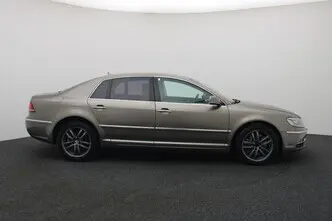 Volkswagen Phaeton, 3.0, 176 kW, diesel, automatic, four-wheel drive