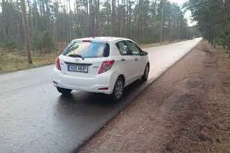 Toyota Yaris, 1.3, 73 kW, bensiin, manuaal, esivedu