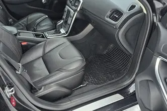 Volvo V40, 2.0, 88 kW, diisel, automaat, esivedu