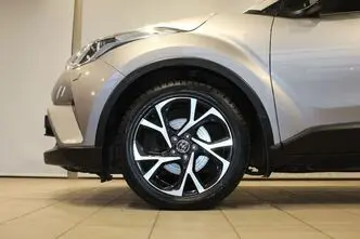 Toyota C-HR, 1.2, 85 kW, bensiin, automaat, esivedu