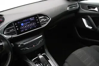 Peugeot 308, 1.5, 96 kW, diesel, automatic, front-wheel drive