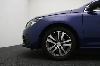 Peugeot 308, 1.5, 96 kW, diesel, automatic, front-wheel drive