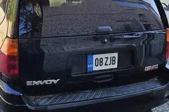 GMC Envoy, petrol, automatic, four-wheel drive