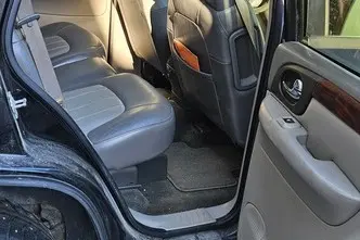 GMC Envoy, petrol, automatic, four-wheel drive