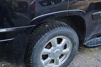 GMC Envoy, petrol, automatic, four-wheel drive