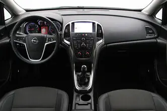 Opel Astra, 1.4, 103 kW, бензин, механическая, передний привод