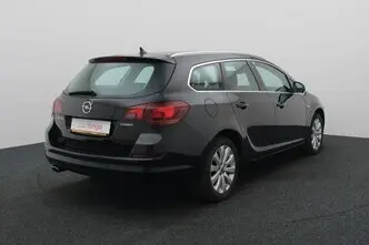 Opel Astra, 1.4, 103 kW, бензин, механическая, передний привод
