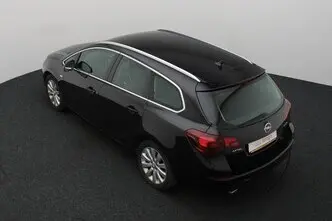 Opel Astra, 1.4, 103 kW, бензин, механическая, передний привод