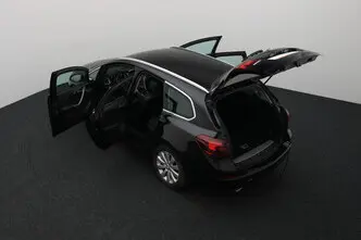 Opel Astra, 1.4, 103 kW, бензин, механическая, передний привод