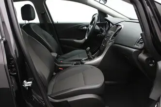 Opel Astra, 1.4, 103 kW, бензин, механическая, передний привод