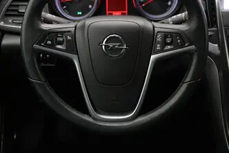 Opel Astra, 1.4, 103 kW, бензин, механическая, передний привод