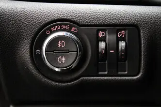 Opel Astra, 1.4, 103 kW, бензин, механическая, передний привод