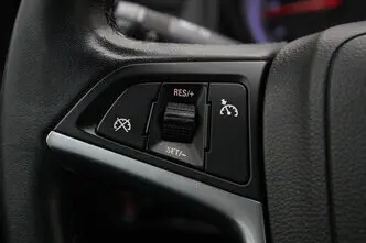 Opel Astra, 1.4, 103 kW, бензин, механическая, передний привод