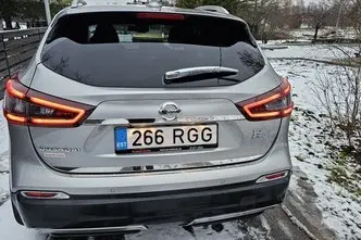 Nissan Qashqai, 1.3, 117 kW, petrol, automatic, front-wheel drive