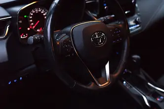 Toyota Corolla, 1.2, 85 kW, bensiin, automaat, esivedu
