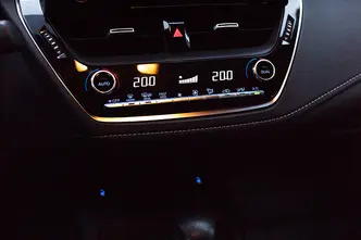 Toyota Corolla, 1.2, 85 kW, bensiin, automaat, esivedu