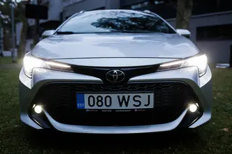 Toyota Corolla, 1.2, 85 kW, bensiin, automaat, esivedu