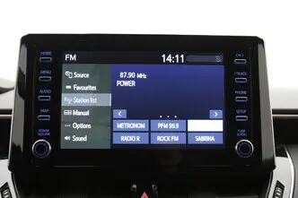 Toyota Corolla, 1.8, 72 kW, гибрид, автомат, передний привод