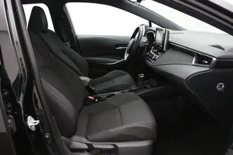Toyota Corolla, 2.0, 112 kW, гибрид, автомат, передний привод