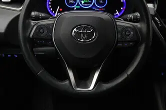 Toyota Corolla, 2.0, 112 kW, гибрид, автомат, передний привод