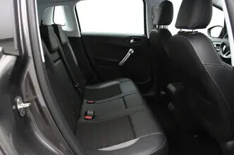 Peugeot 2008, 1.5, 88 kW, diesel, automatic, front-wheel drive