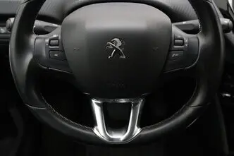 Peugeot 2008, 1.5, 88 kW, diesel, automatic, front-wheel drive
