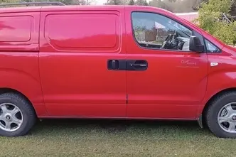 Hyundai H-1, 2.5, 125 kW, diisel, manuaal, tagavedu