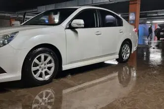 Subaru Legacy, bensiin, automaat, nelikvedu