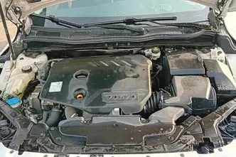 Volvo V40, 1.6, 84 kW, diesel, automatic, front-wheel drive