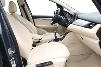 BMW 220, 2.0, 120 kW, дизель, механическая, передний привод