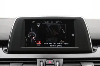 BMW 220, 2.0, 120 kW, дизель, механическая, передний привод