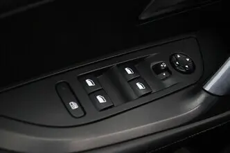 Peugeot 2008, 1.5, 96 kW, diesel, automatic, front-wheel drive