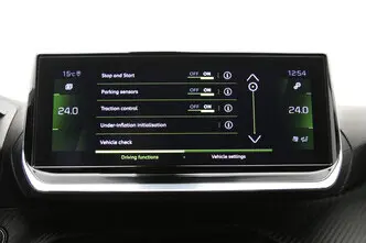 Peugeot 2008, 1.5, 96 kW, diesel, automatic, front-wheel drive