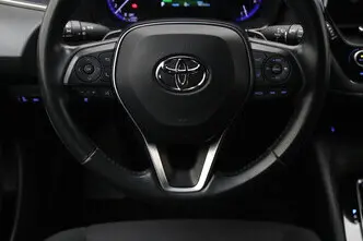 Toyota Corolla, 2.0, 112 kW, гибрид, автомат, передний привод