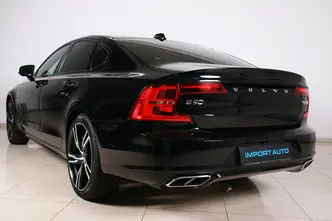 Volvo S90, 2.0, 233 kW, подключаемый гибрид, автомат, полный привод