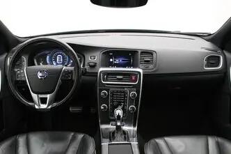Volvo V60, 2.4, 158 kW, plug-in hybrid, automatic, four-wheel drive