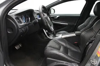 Volvo V60, 2.4, 158 kW, plug-in hybrid, automatic, four-wheel drive