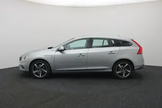 Volvo V60, 2.4, 158 kW, plug-in hybrid, automatic, four-wheel drive
