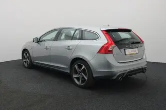 Volvo V60, 2.4, 158 kW, plug-in hybrid, automatic, four-wheel drive